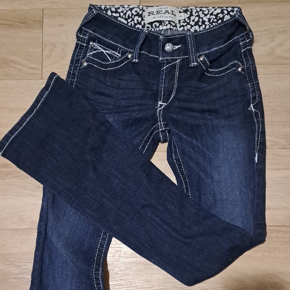 New Without Tags Women Dark Blue Jeans